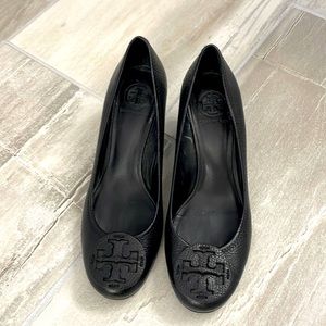 Tory Burch Black Sally Tumbled Leather Wedge Heel, US Size 9.5